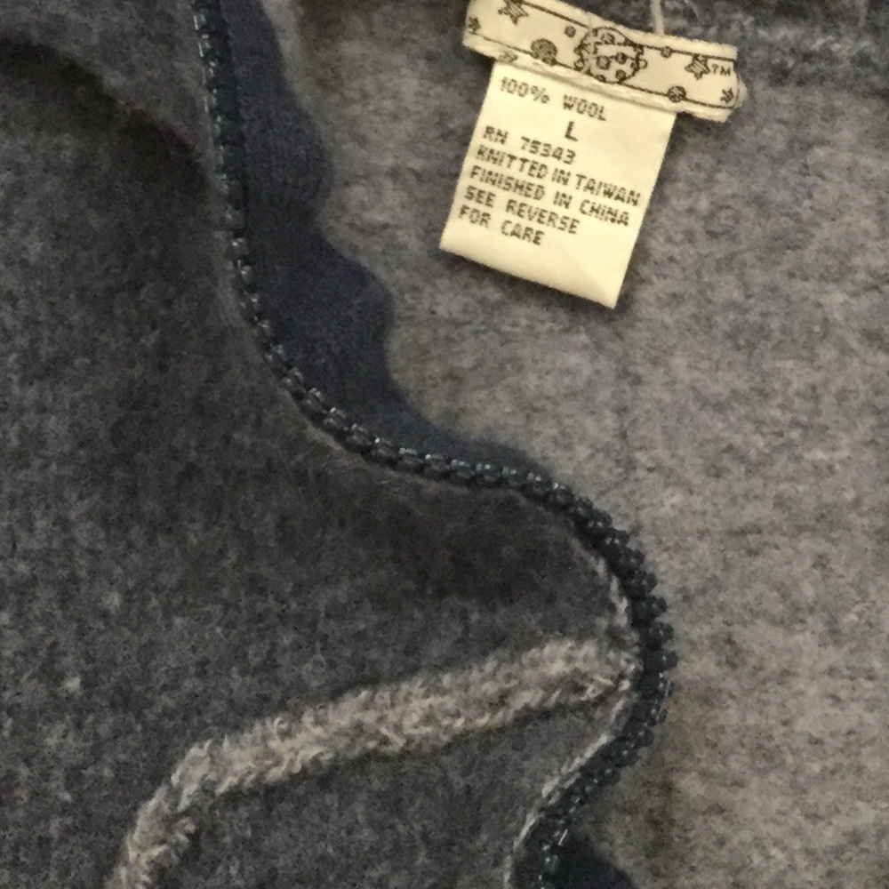 100% wool zip up sweater - Picture 3 of 7